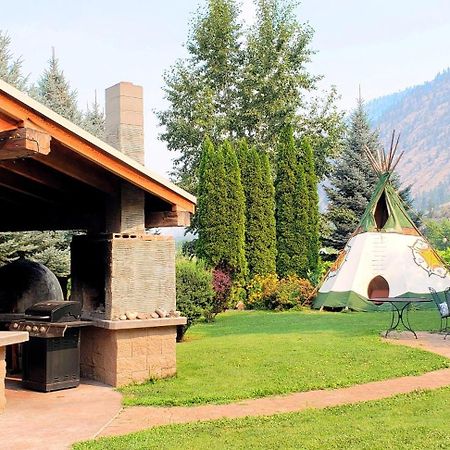Similkameen Wild Resort & Winery Retreat Osoyoos Esterno foto