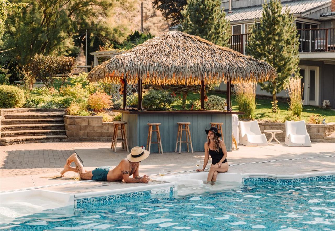 Similkameen Wild Resort & Winery Retreat Osoyoos Esterno foto