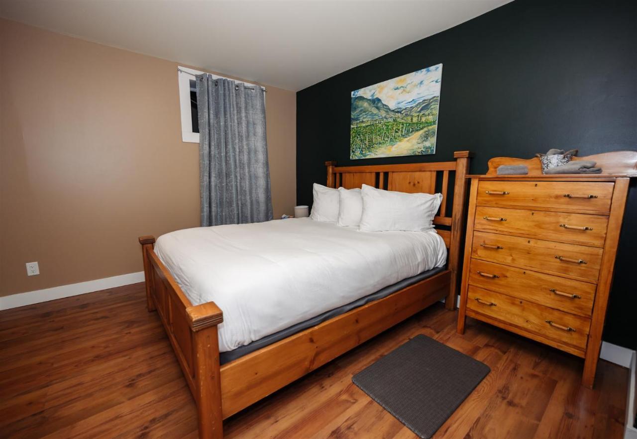 Similkameen Wild Resort & Winery Retreat Osoyoos Esterno foto