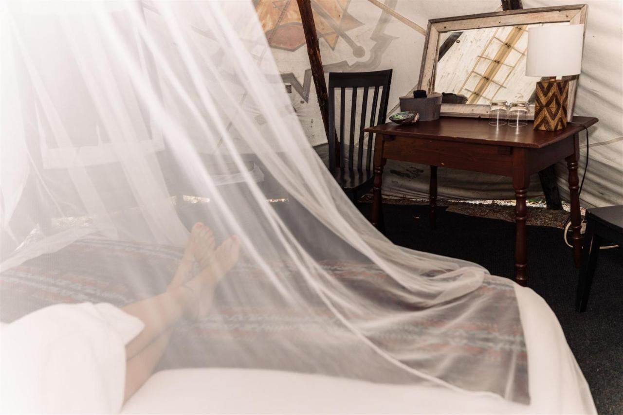 Similkameen Wild Resort & Winery Retreat Osoyoos Esterno foto