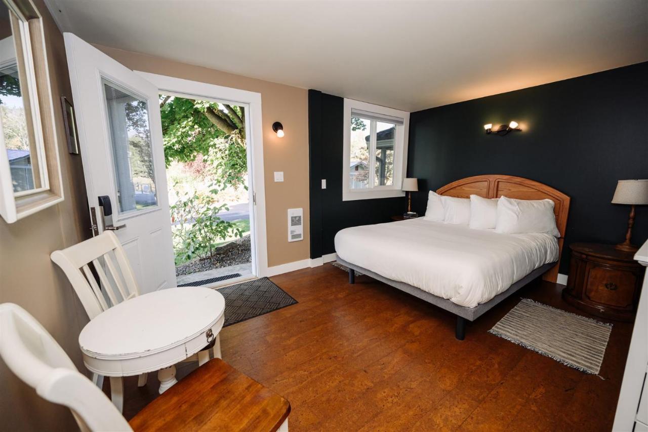 Similkameen Wild Resort & Winery Retreat Osoyoos Esterno foto