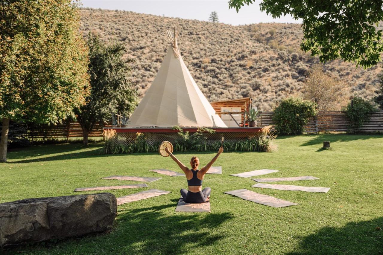 Similkameen Wild Resort & Winery Retreat Osoyoos Esterno foto