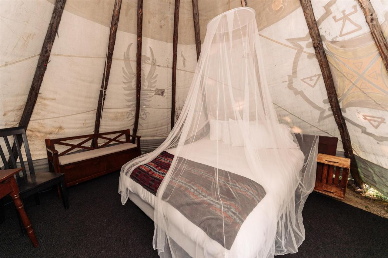 Similkameen Wild Resort & Winery Retreat Osoyoos Esterno foto