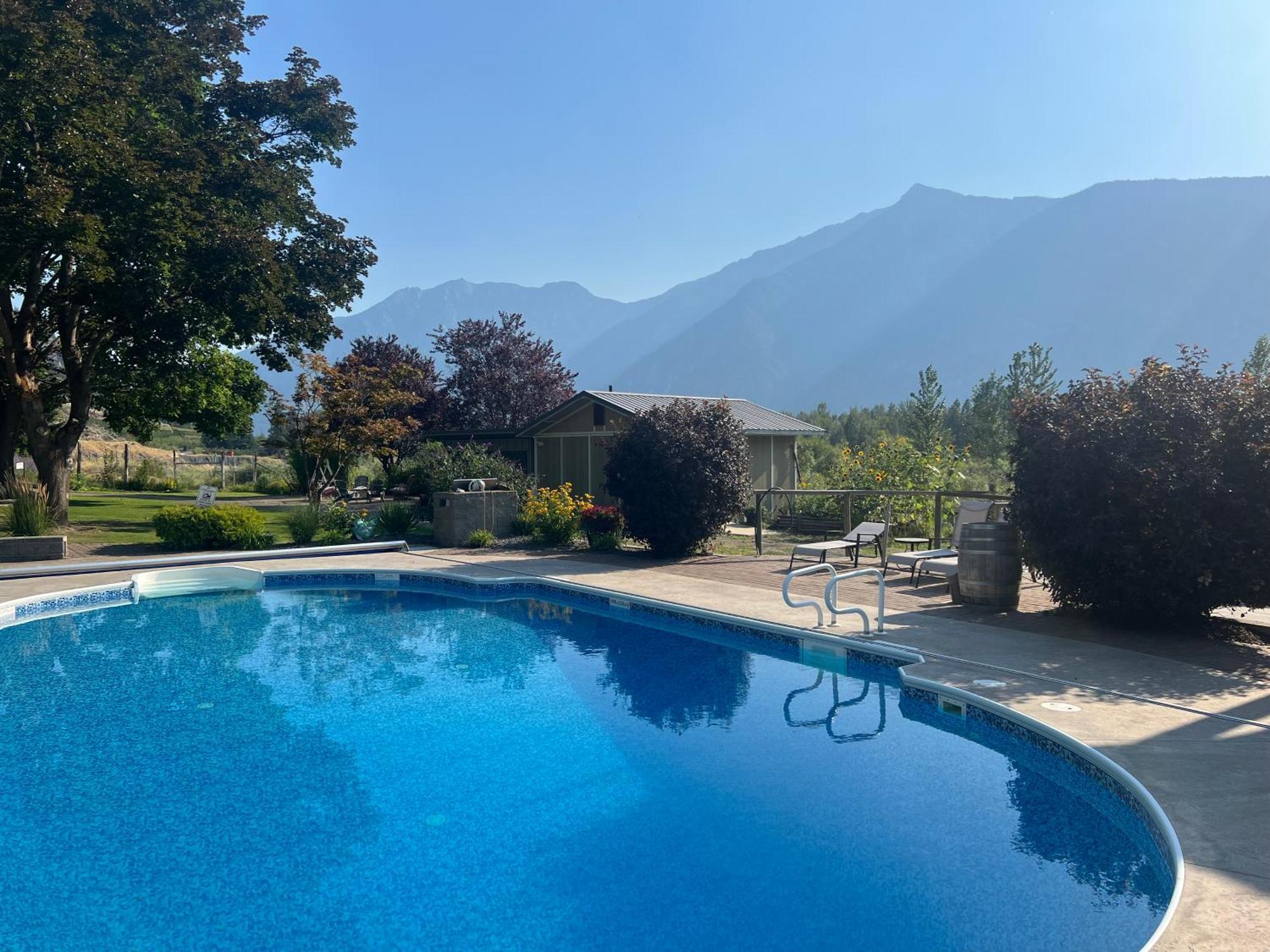 Similkameen Wild Resort & Winery Retreat Osoyoos Esterno foto