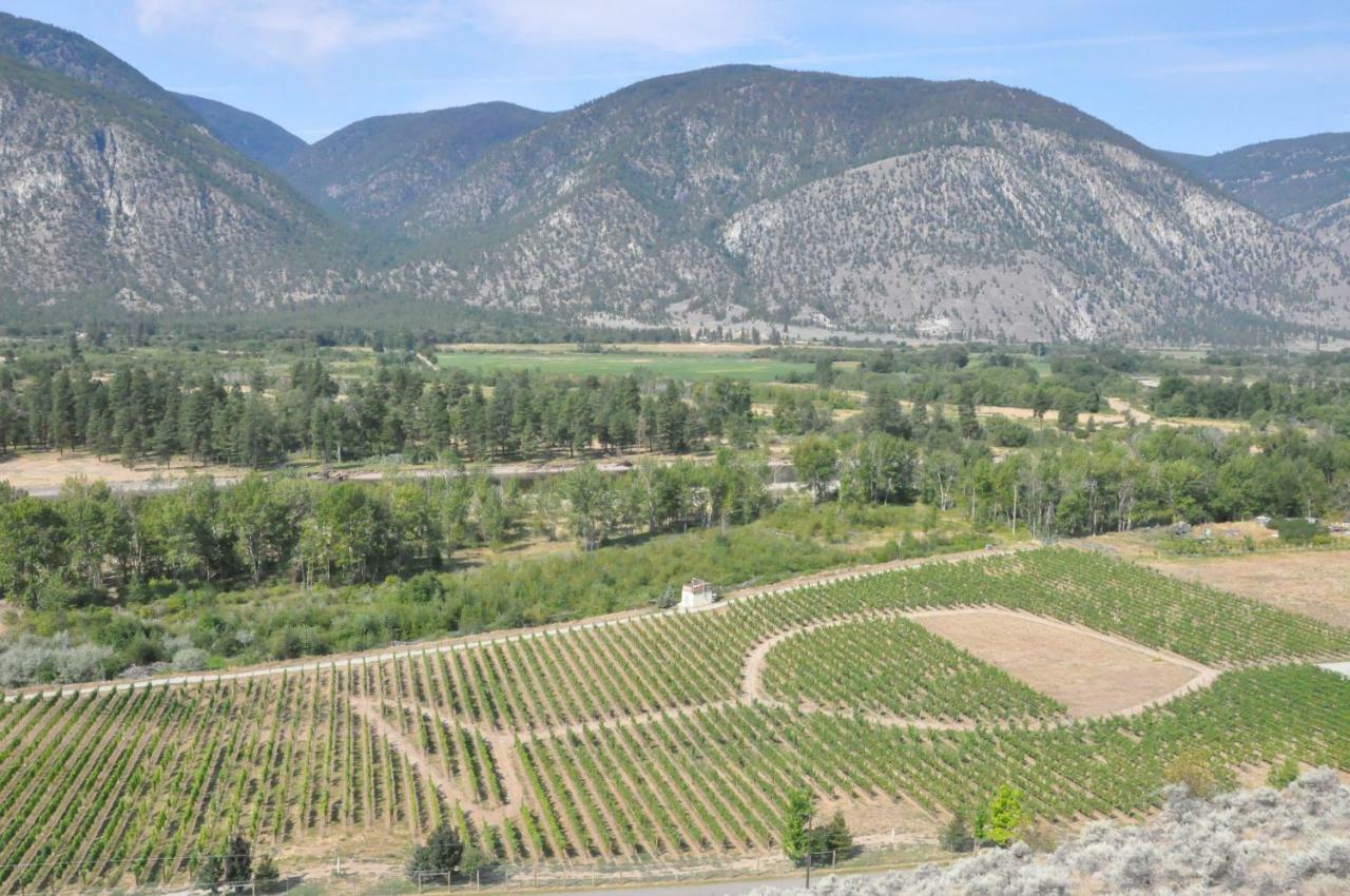 Similkameen Wild Resort & Winery Retreat Osoyoos Esterno foto